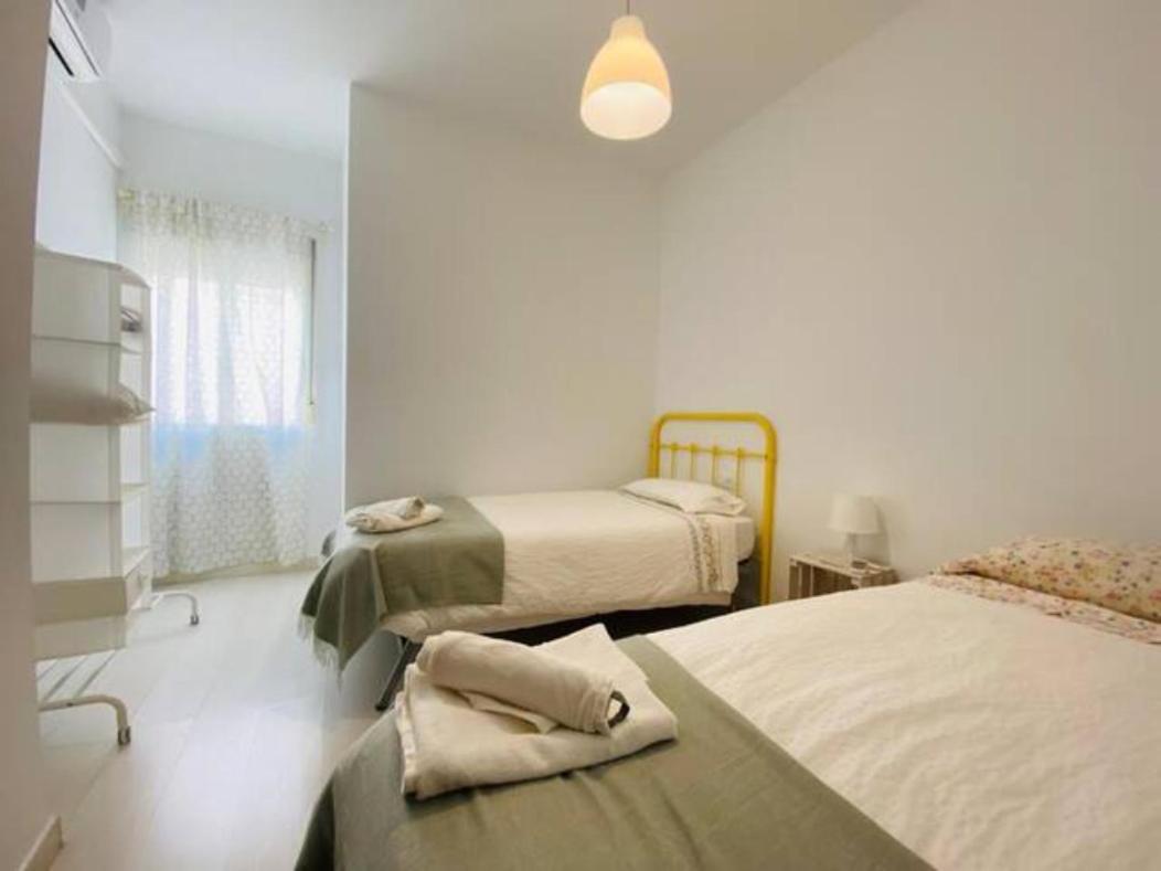 Acogedor Apartamento En El Centro De Малага Экстерьер фото